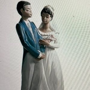 Lladro I Do Porcelain Bride and Groom Figurine